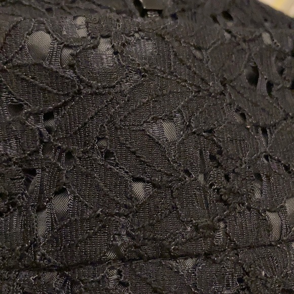 Black mini skirt with laser cut design over lining - Picture 8 of 10